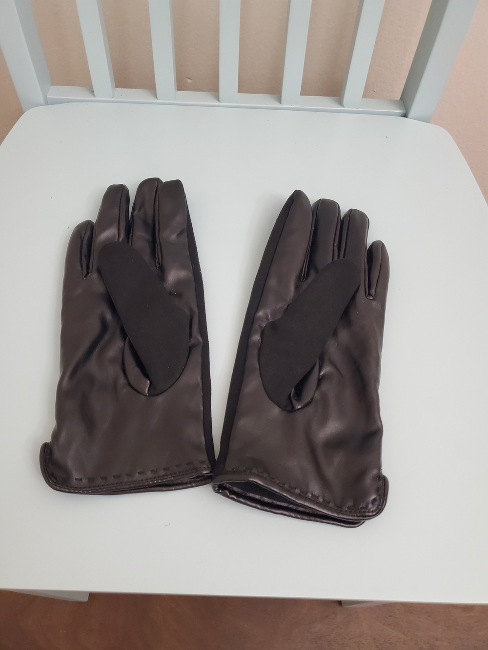 Black Leather-Style Touchscreen Gloves